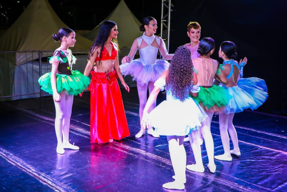 Um espetáculo de cores, danças, e música marcaram a abertura oficial das  olimpíadas escolares de rio brilhante/2023. - MsConectado