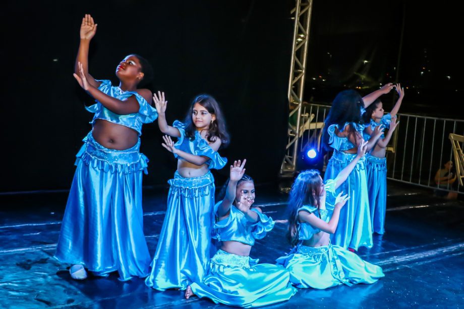 Um espetáculo de cores, danças, e música marcaram a abertura oficial das  olimpíadas escolares de rio brilhante/2023. - MsConectado