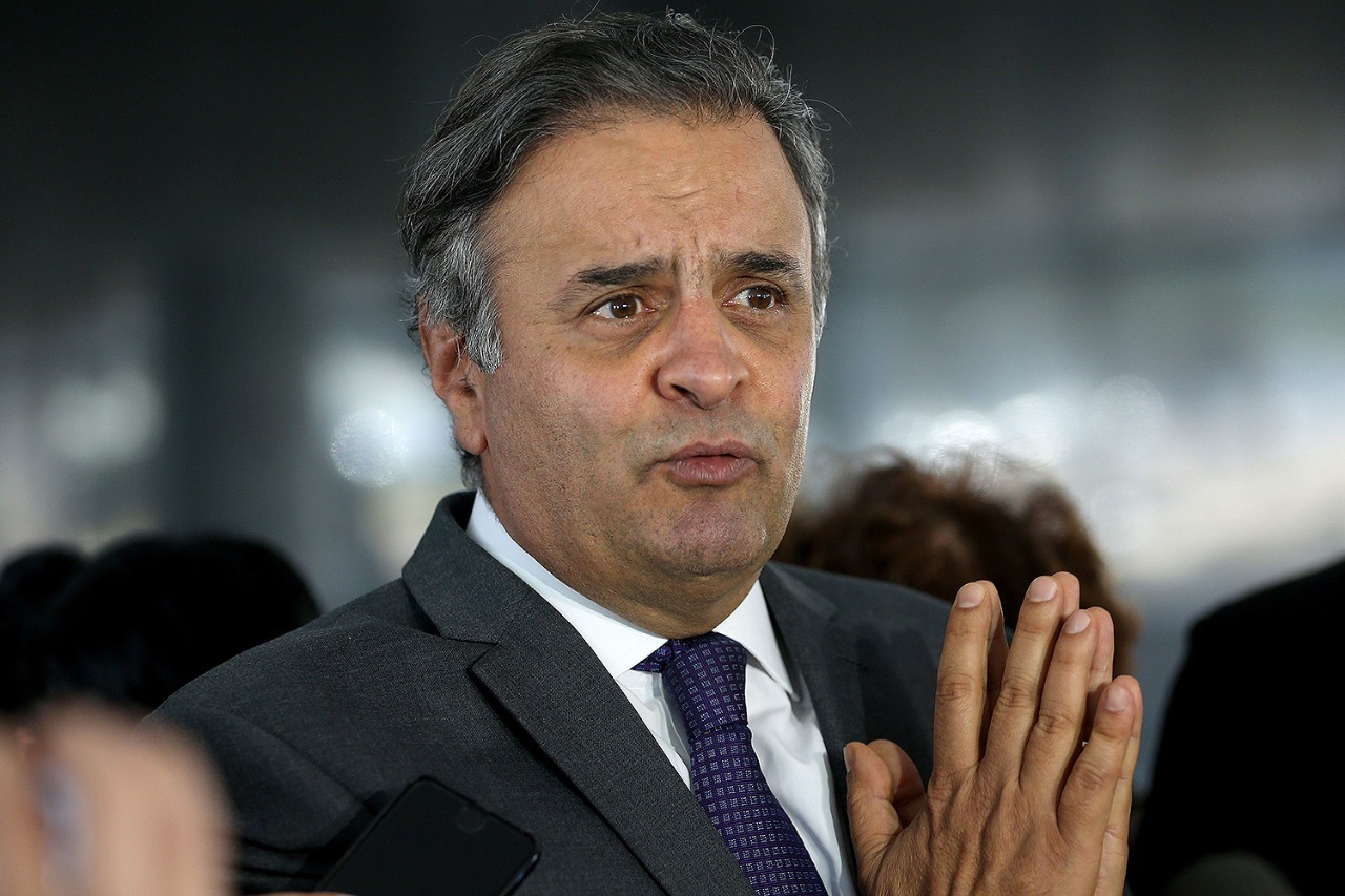 Projeto que pune quem se recusar a tomar vacina, de autoria de Aécio Neves, tramita na Câmara. Foto: Wilson Dias/ Agência Brasil.