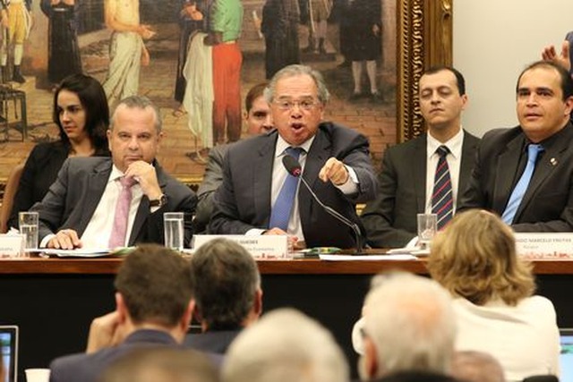 Ministro da Economia, Paulo Guedes, na Comissão de Constituição e Justiça (CCJ) da Câmara, debate a reforma da Previdência. Fabio Rodrigues Pozzebom/Agência Brasil