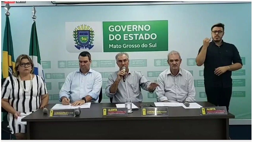 Governador Reinaldo Azambuja fez live na tarde de hoje e anunciou medidas. (Foto: reprodução Facebook) 