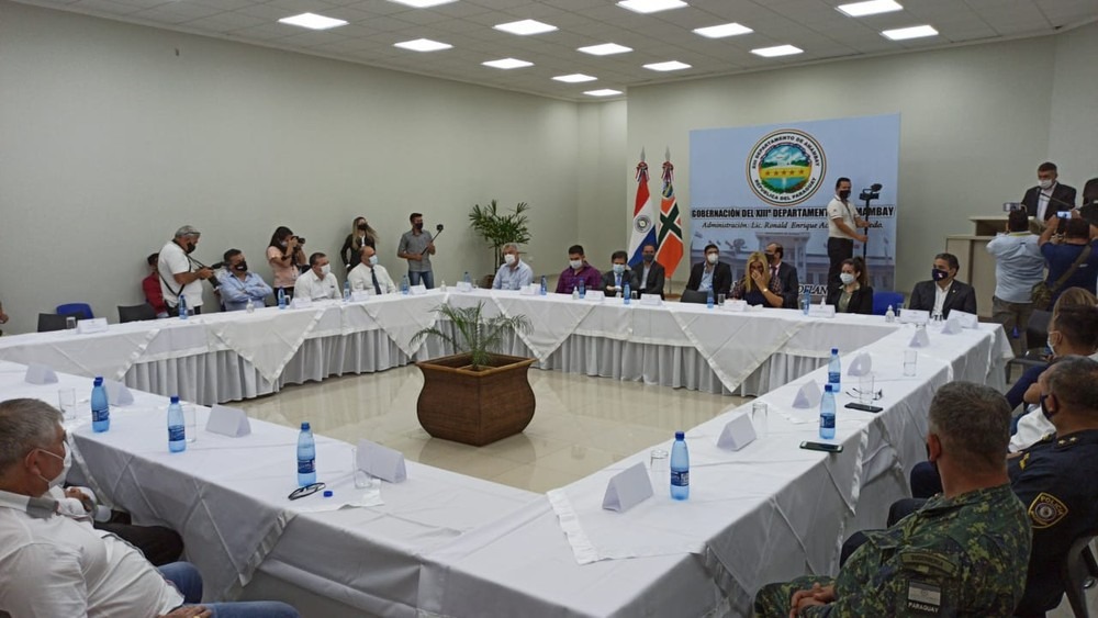 Autoridades paraguaias e comerciantes discutem protocolo para reabertura da fronteira com o Brasil. Foto: Fronteira Seca/Divulgação