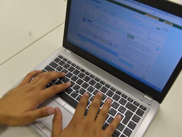 Consulta pode ser feita na página da Receita na internet (Foto: Marcello Casal Jr./Agência Brasil)