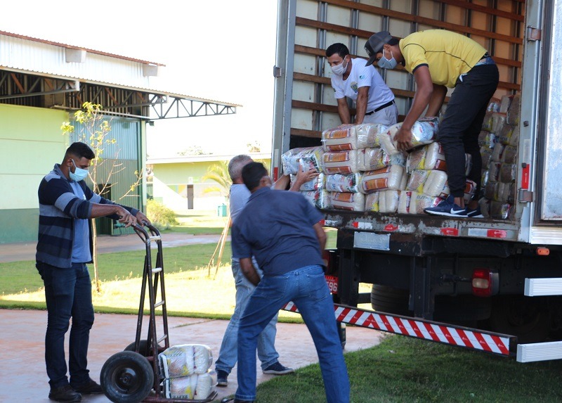 Com 60 mil cestas alimentares, Governo do Estado vai atender famílias nos 79 municípios de MS. Foto: Governo do Estado