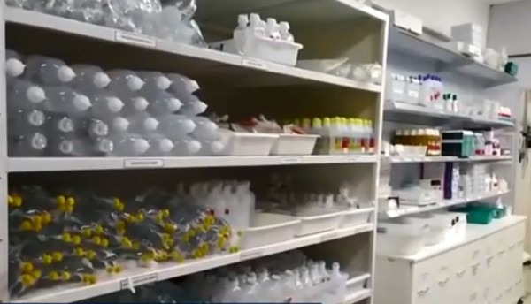 Hospitais estão com poucos medicamentos usados em kits intubação — Foto: NSC TV/Reprodução