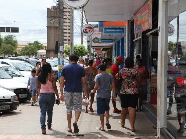 As festividades do Dia dos Pais devem injetar mais de R$ 5,7 milhões na economia de Três Lagoas. - Foto: Arquivo / Rádio Caçula