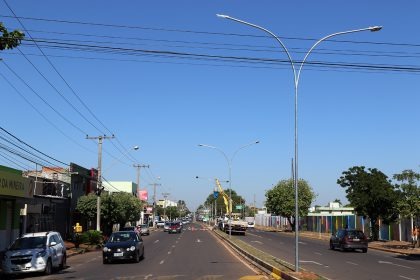 A avenida Clodoaldo Garcia de Três Lagoas agora terá lâmpadas de LED. Foto: Asse. de Comunicação da Prefeitura de Três Lagoas