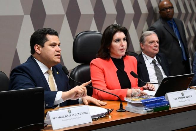 Simone Tebet e presidente da Casa, Davi Alcolumbre - Foto: Marcos Oliveira / Agência Senado