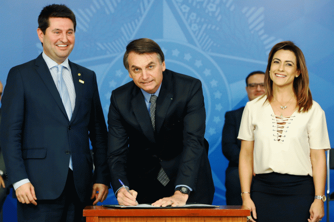 Seu objetivo é, segundo o governo, diminuir a burocracia e facilitar a abertura de empresas, principalmente de micro e pequeno portes. Foto: Alan Santos/PR/Flickr