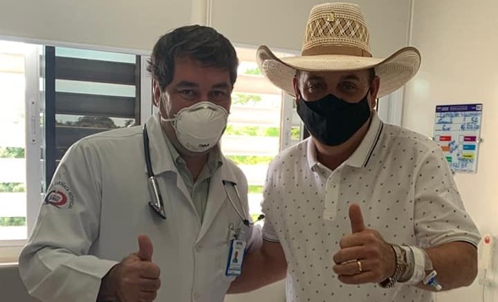 Após uma forte cólica renal, registrada no último sábado (21), o prefeito e Três Lagoas (MS) Angelo Guerreiro foi hospitalizado e, na tarde de hoje (24) recebeu alta  médica.Foto: Arquivo pessoal. 