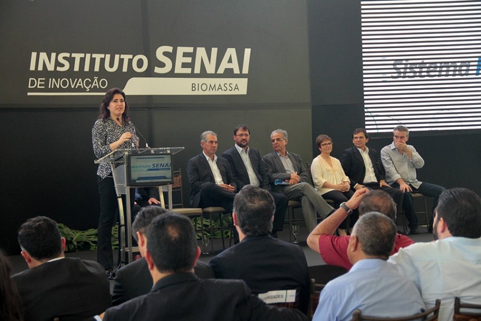 Senadora Simone Tebet durante discurso da inauguração do ISI Biomassa - Foto: Fiems 