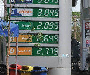 Em alguns postos de Campo Grande, o litro da gasolina já é vendido por preços acima dos R$ 3 (Foto: Álvaro Rezende/Correio do Estado)