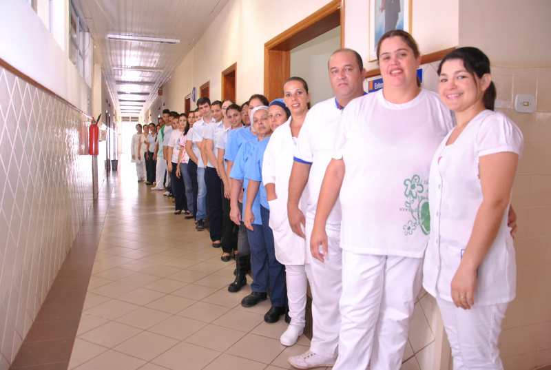 A Lei trabalhista diz que os extras praticados pelos trabalhadores devam ser compensados na semana do ocorrido, fato que não ocorre, pois muitas empresas de saúde cedem à folga quando é conveniente para a mesma.Foto: Divulgação. 